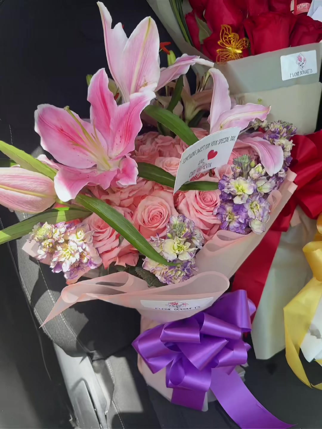 @floriebouquets
