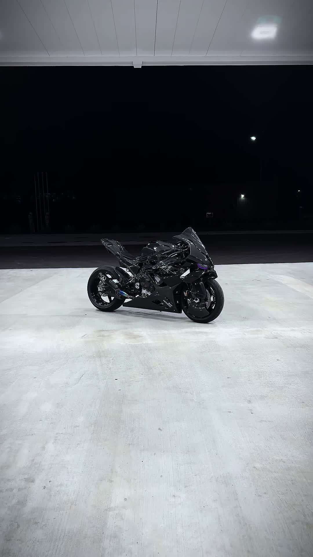 @s1krzx