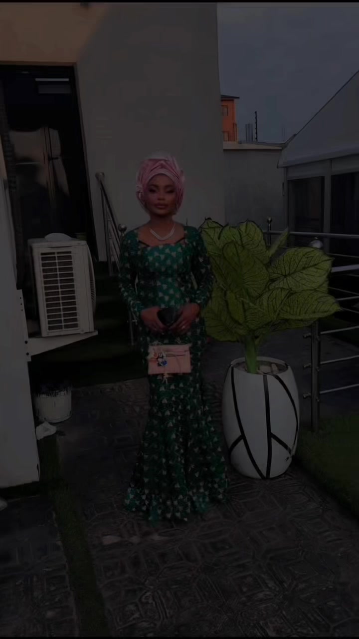 @Aisha🧕💅