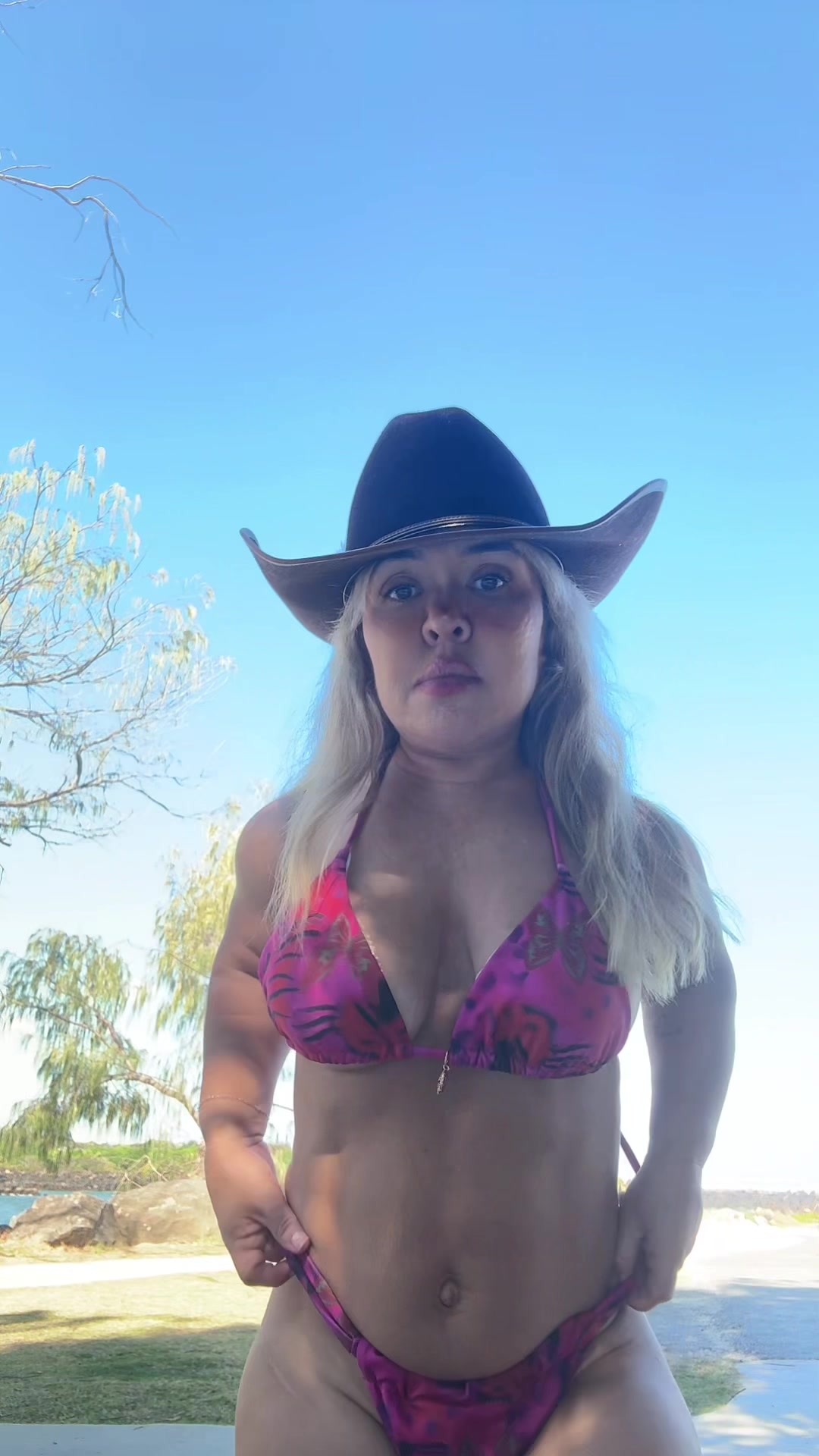 @LolaCruzzXO