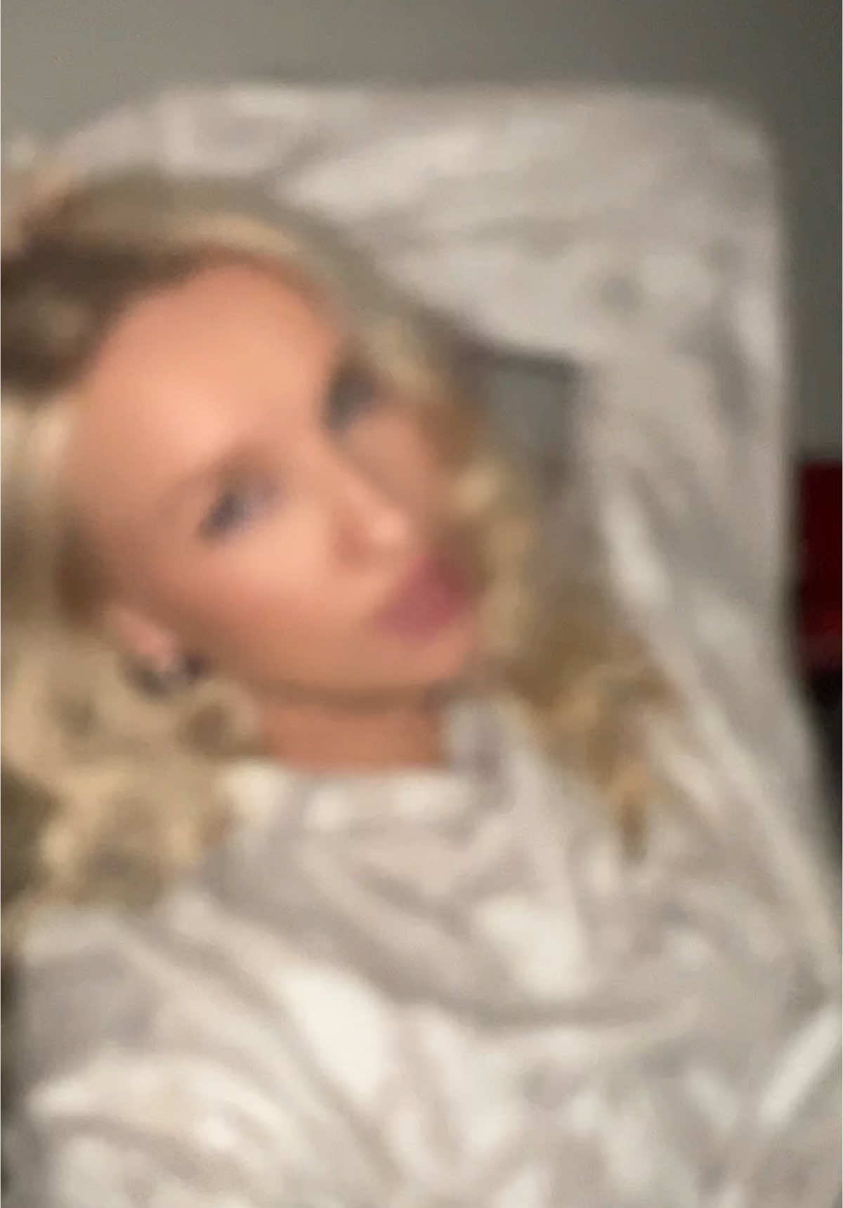 @nottthatblonde