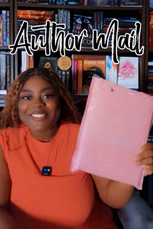 @Tiara Lashae 📚💙