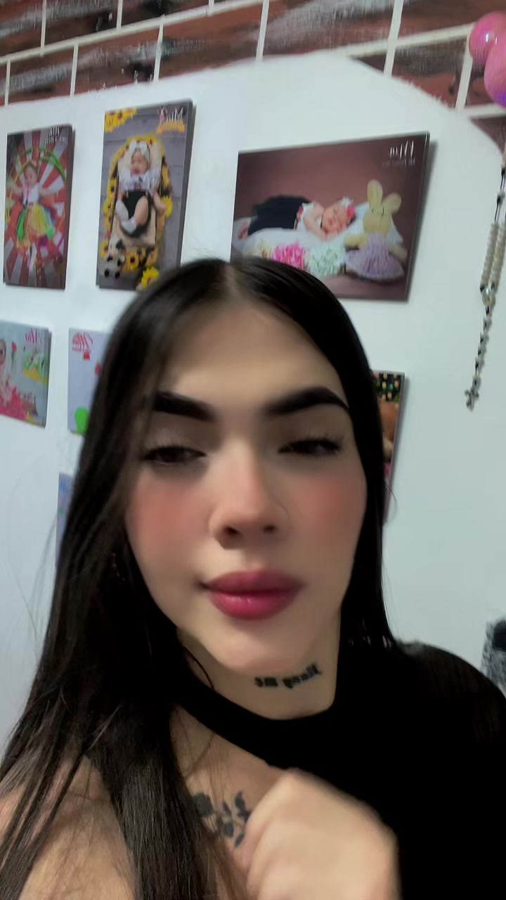 @𝓥𝓮𝓷𝓾𝓼𝓵𝓸𝓿𝓮𝓮