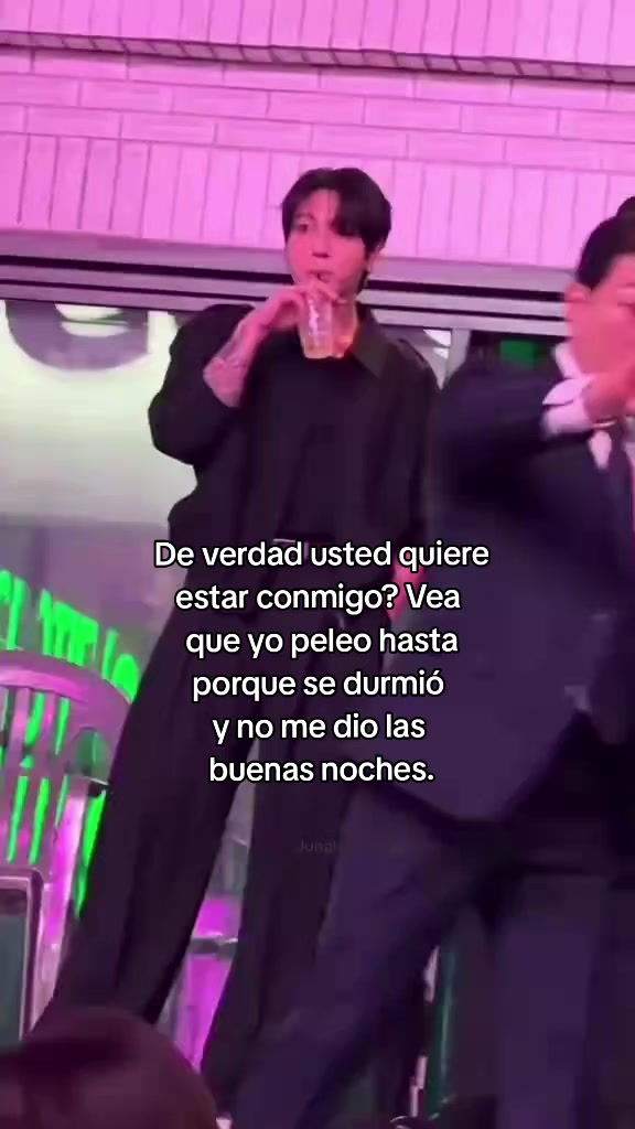 @(JANE)🐰💜🫰