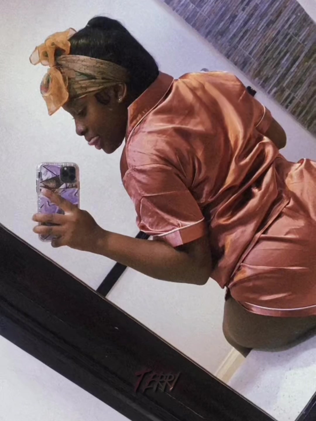@ᥫ᭡𝕿𝖊𝖗𝖗𝖎&ensp;🦦💕🦋