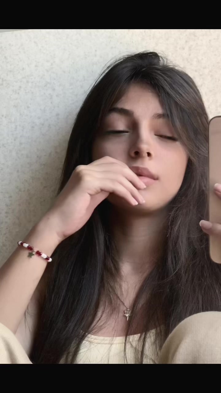 @𝗿𝗼𝘇𝗵𝗶