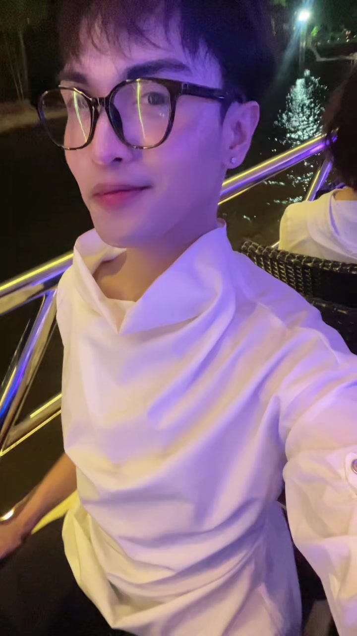 @IAmMaxi