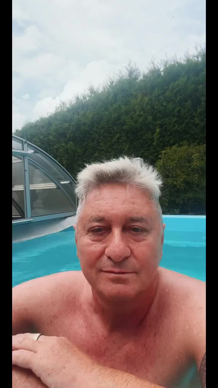 @Hubert Fella🏳️🌈