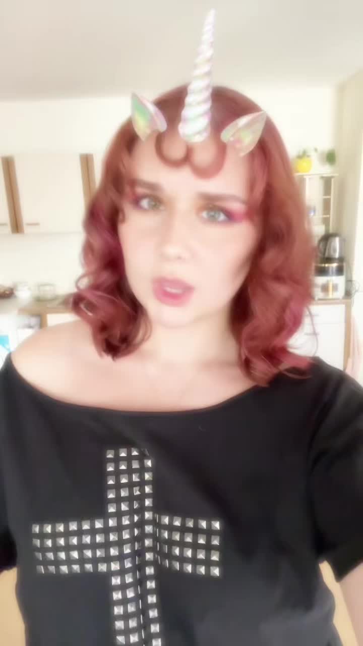 @jenny 💜💙