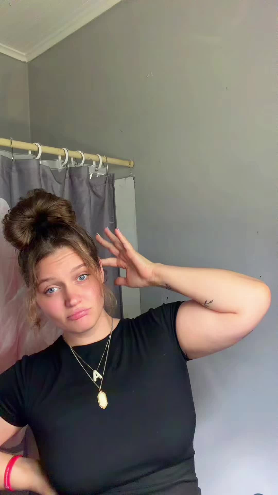 @𝒜𝓂𝒷ℯ𝓇🦋
