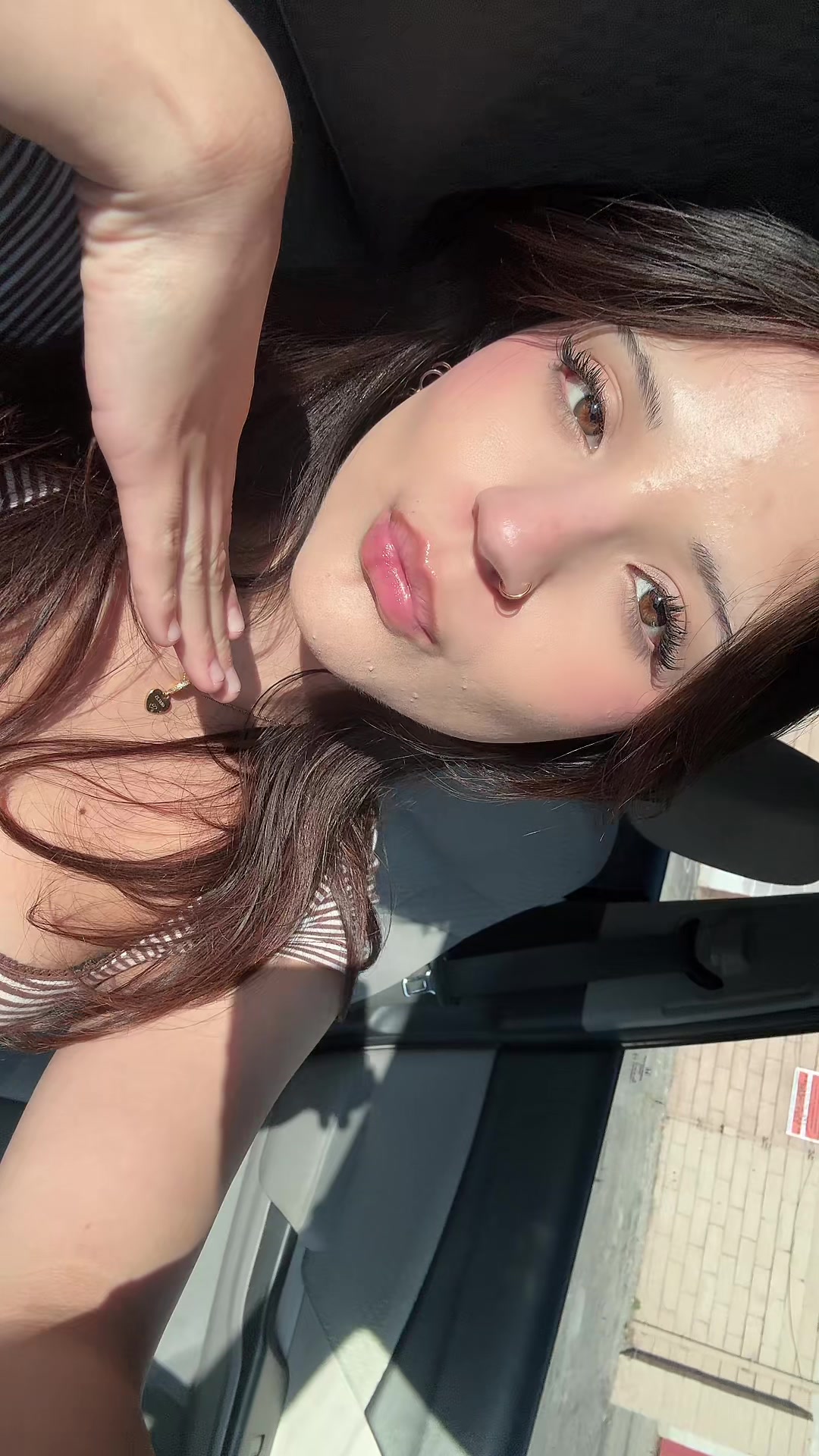 @daniela
