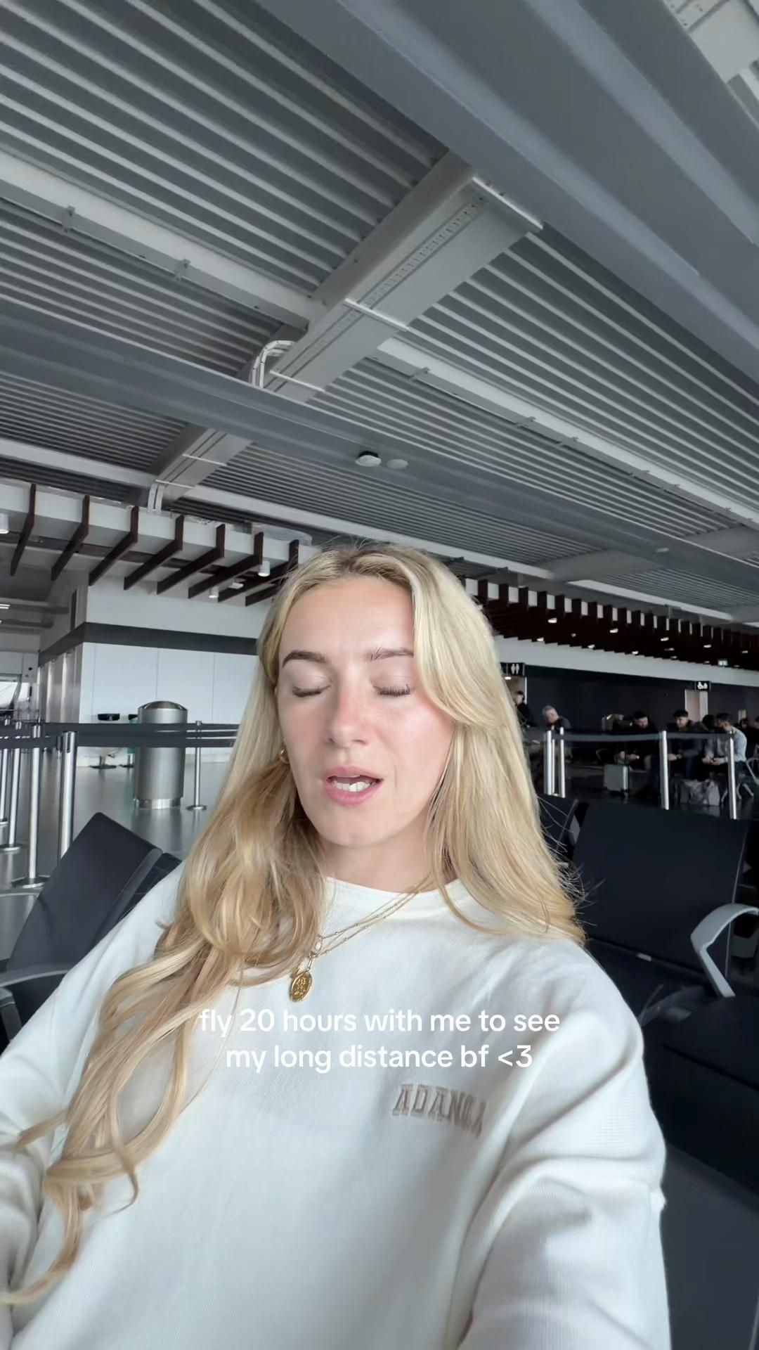 @Victoria 🦋