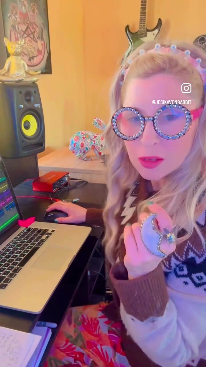 @Jesika von Rabbit
