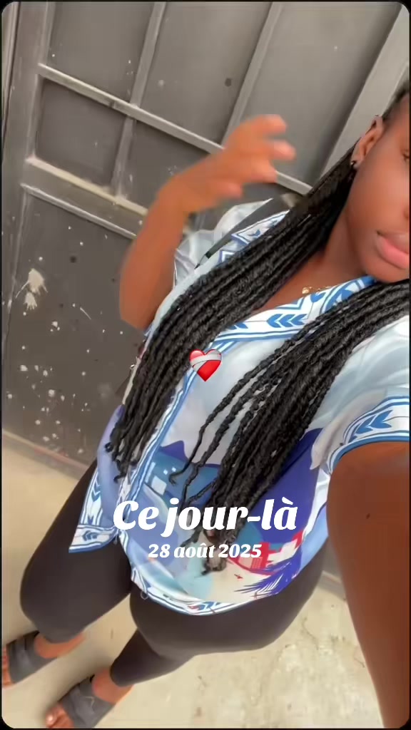 @APOUTSHOU🤍