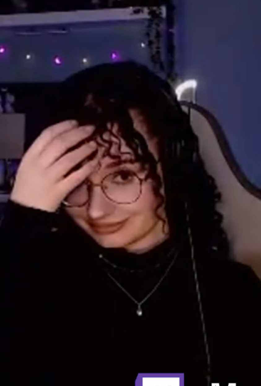 @𝓜𝓲𝓶𝓲 | Streamer