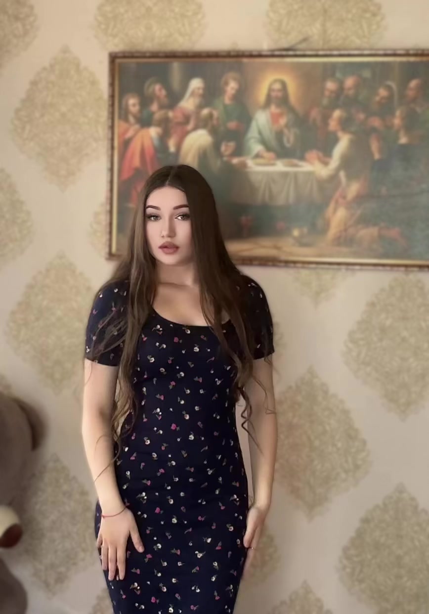 @👸🏻🖤