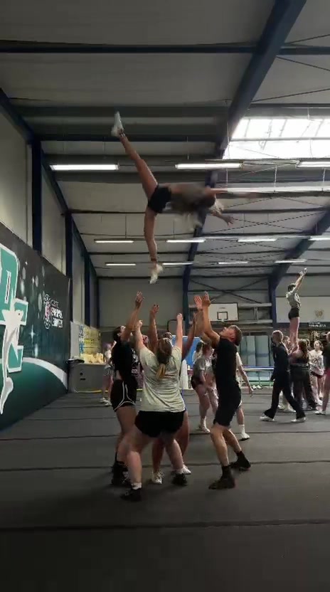 @Itschiaracheer