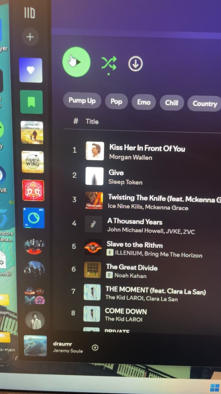 @DailyRandomSongs