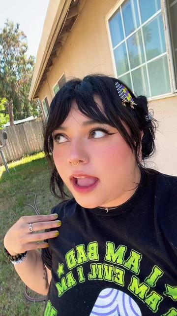 @Whaariel