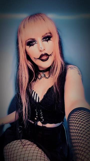 @🖤𝕷𝖎𝖓𝖉𝖘𝖊𝖞🖤