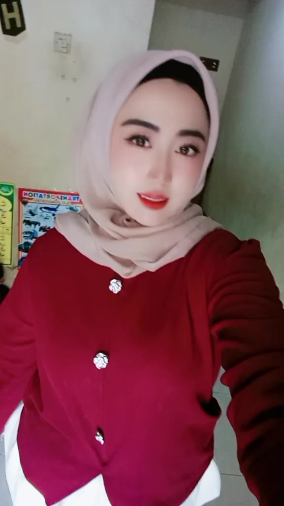 @Vhira