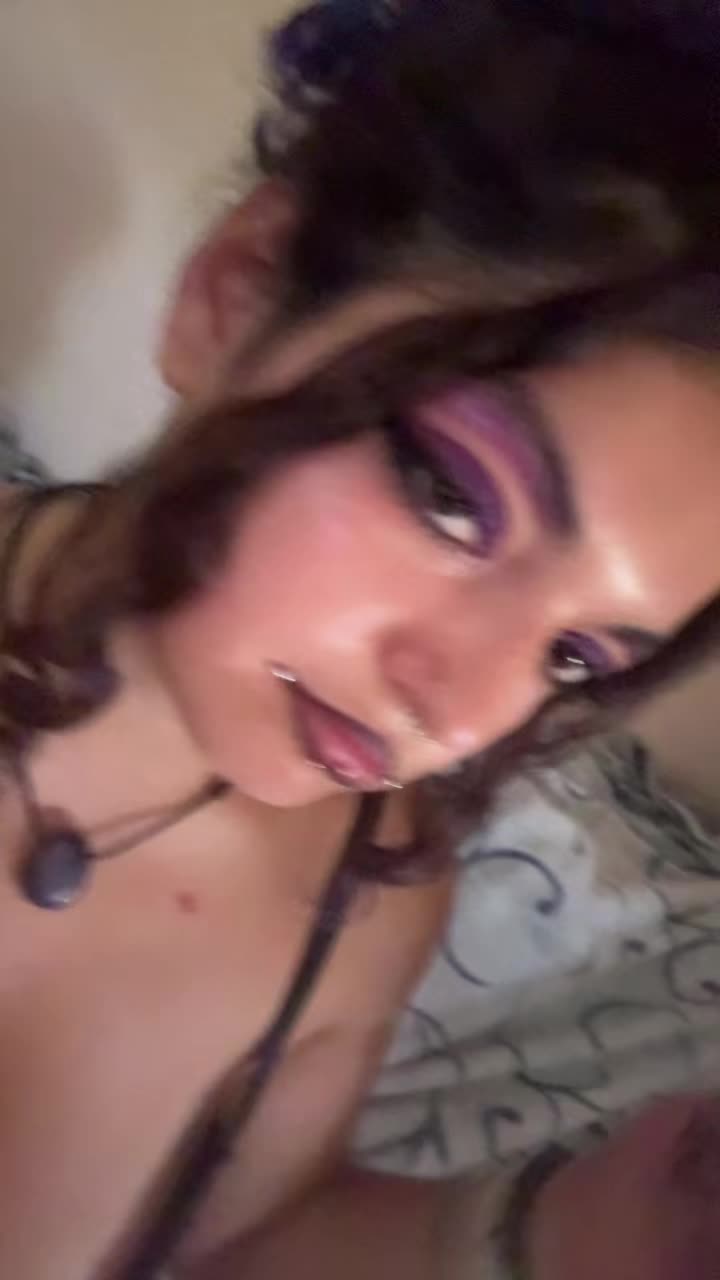 @</3