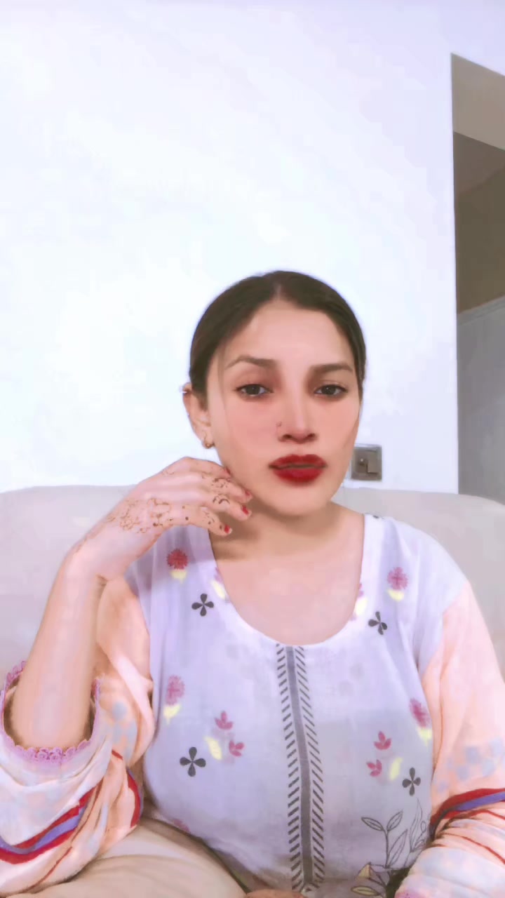 @Angel Queen 👑 is back 🤨