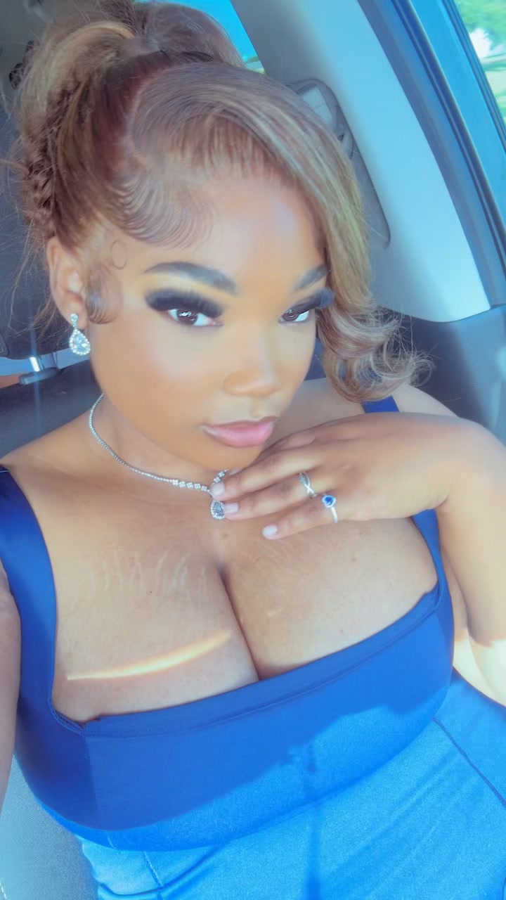 @Denellia Coleman👑