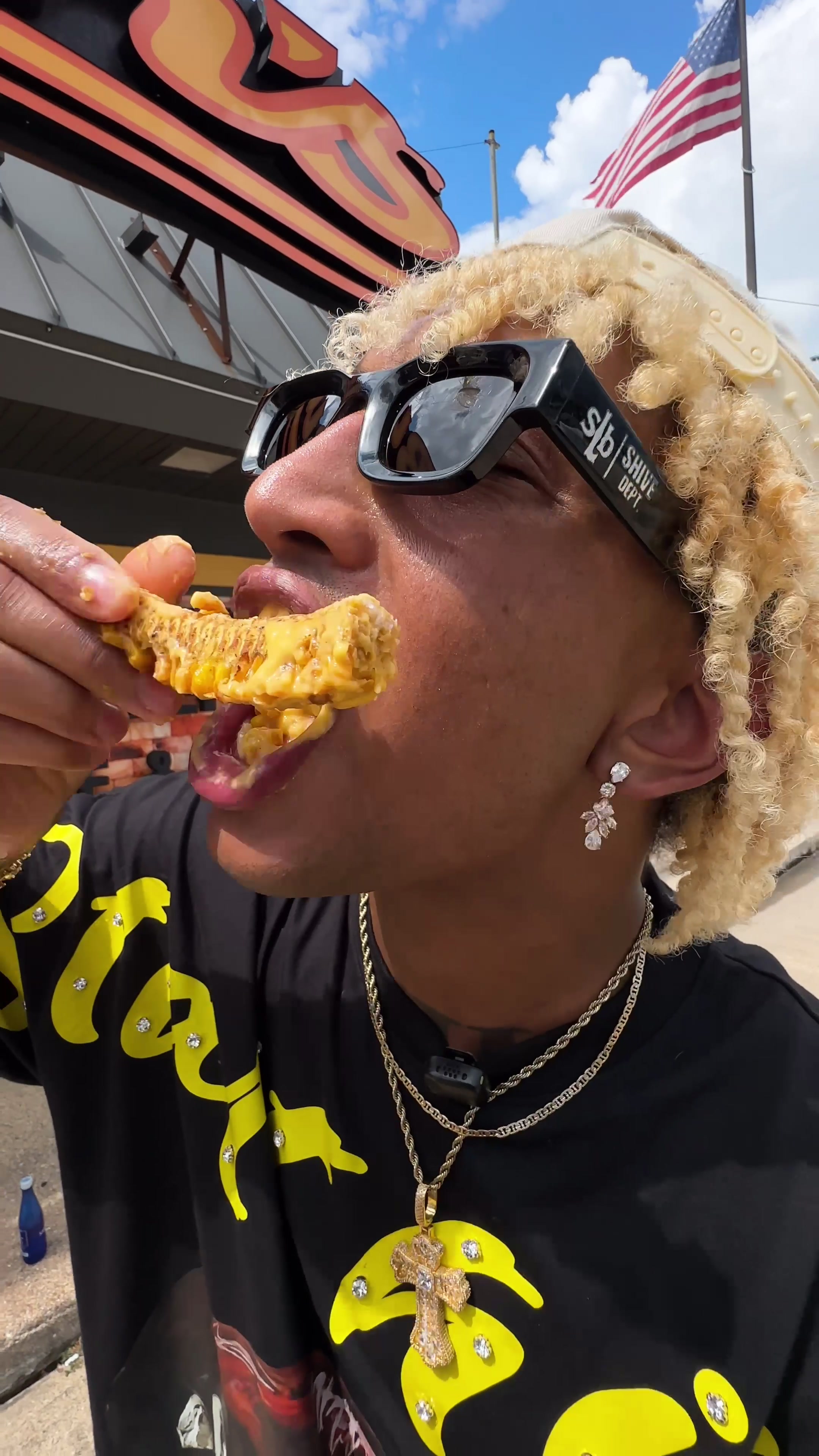 @KrazyBlondeboy