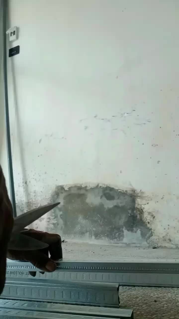 @Gombey