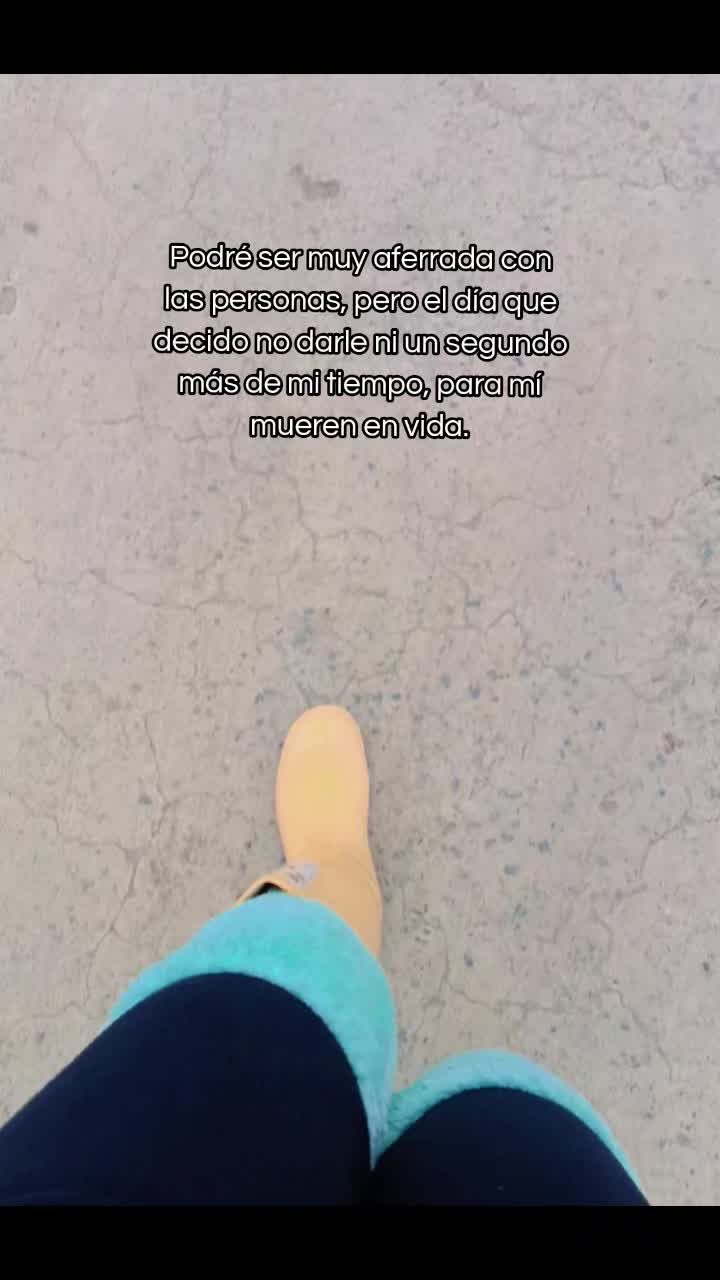 @𝐊𝐑𝐈𝐒𝐓𝐇𝐄𝐋𝐋✨