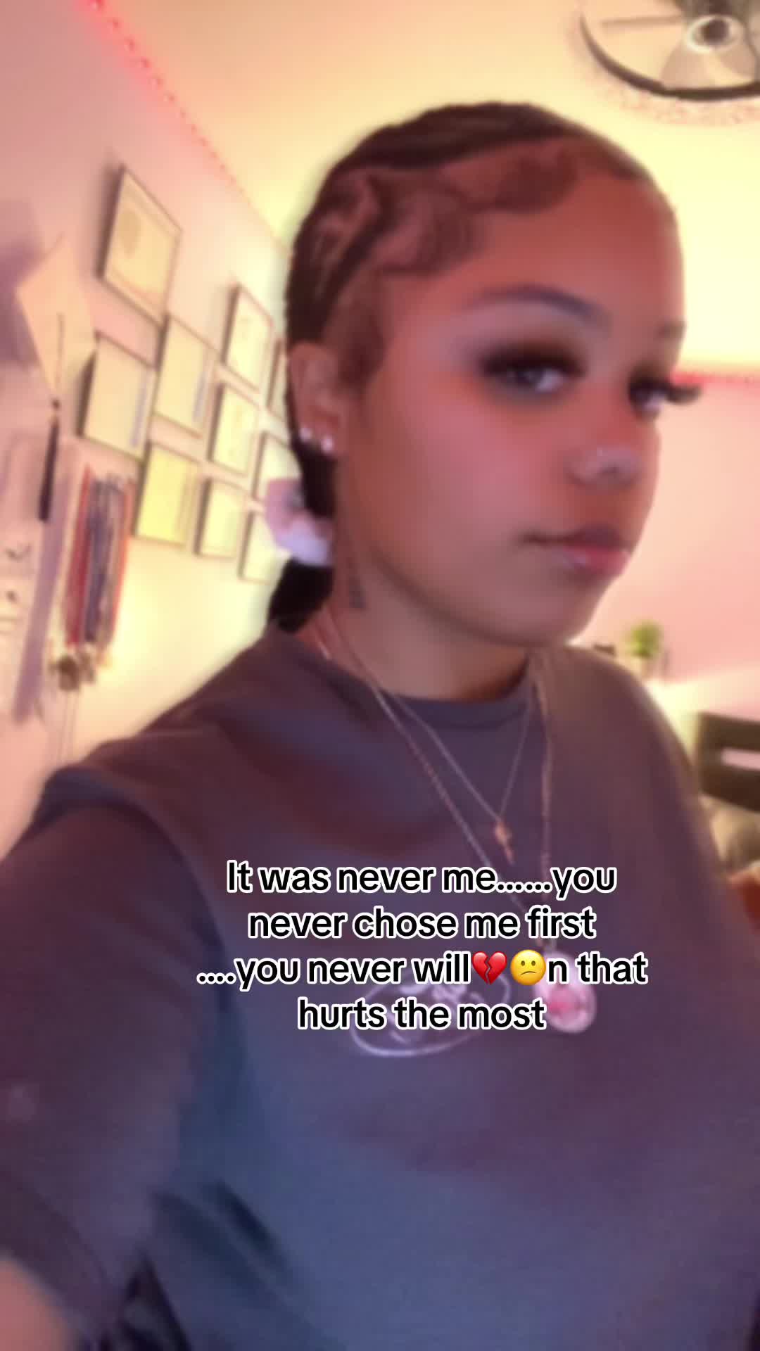 @thelyssarayne