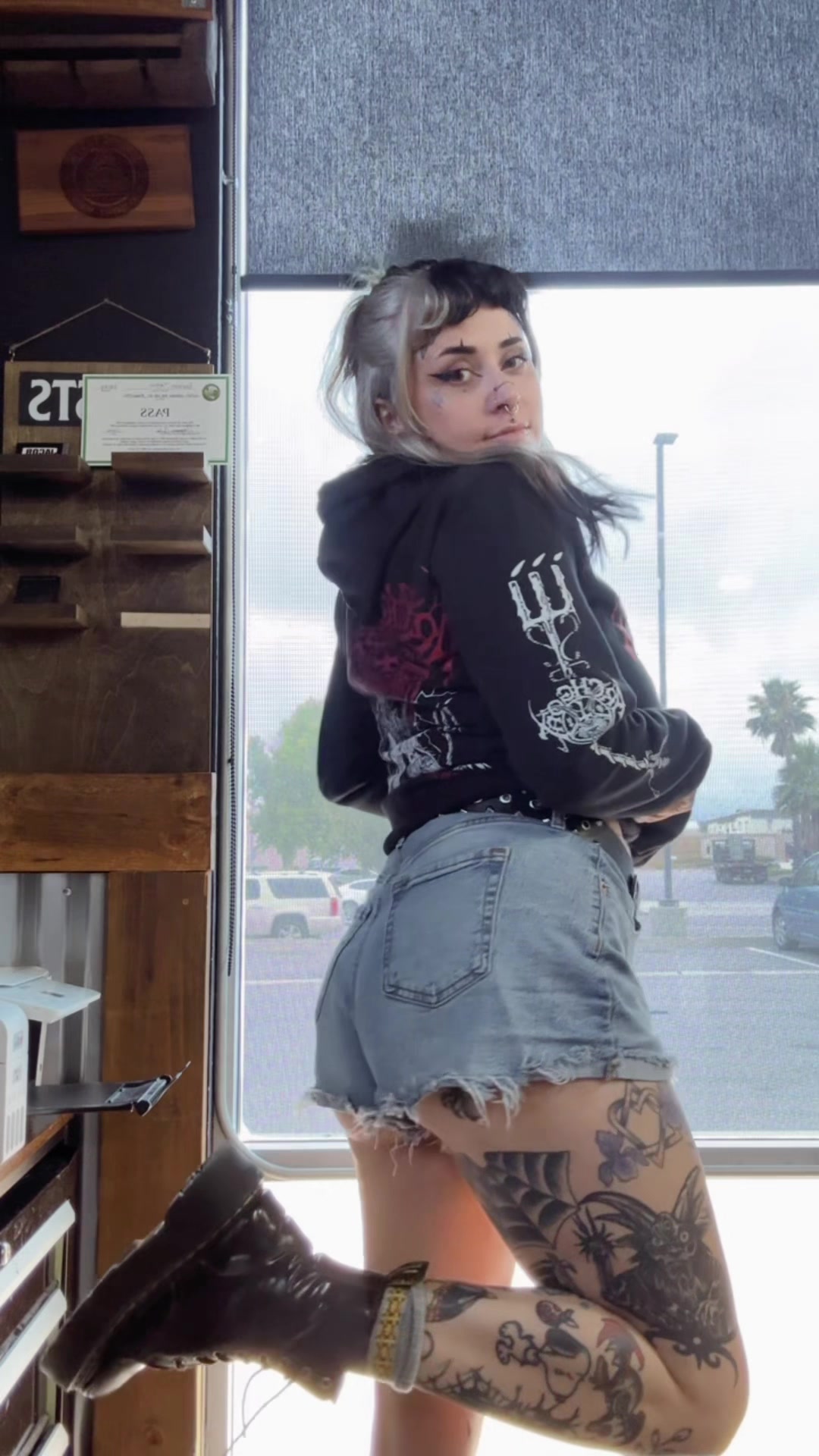 @🖤🗡
