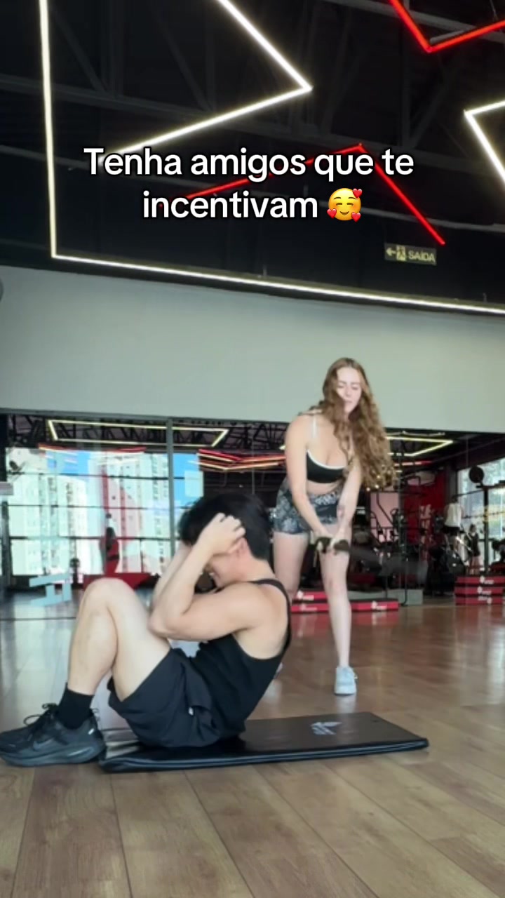 @Biababiv - Bia Fernandes