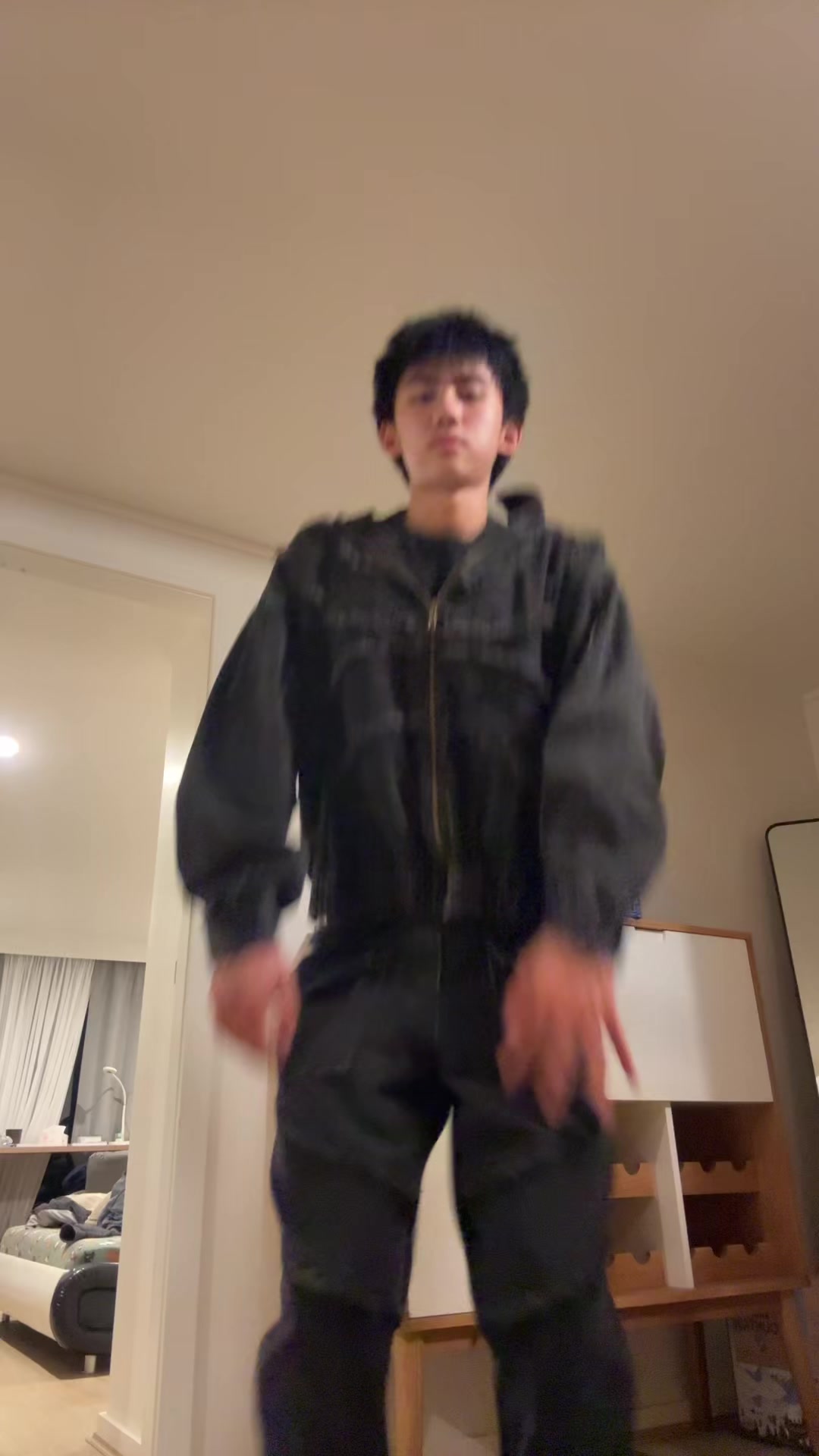 @derekh