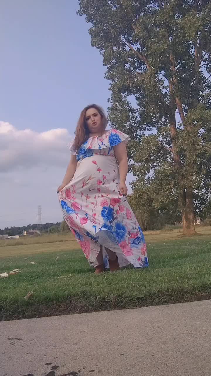 @LucyThiel.