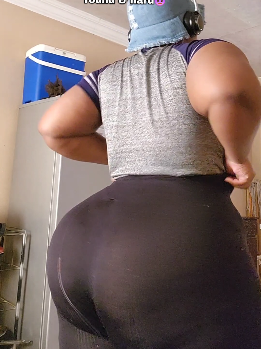@Kat N |Plusize Fitness Babe💋