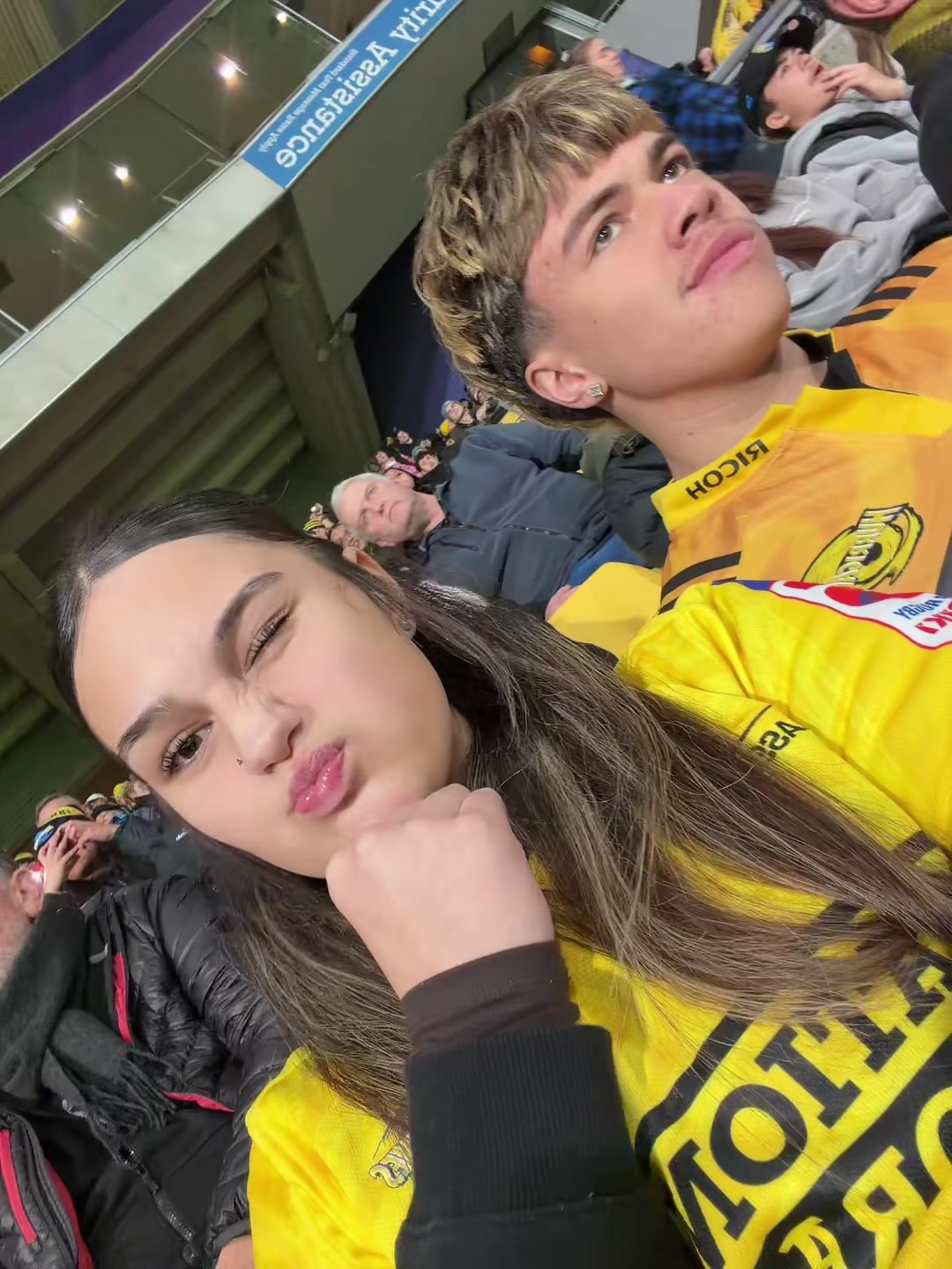 @Chlo🦕