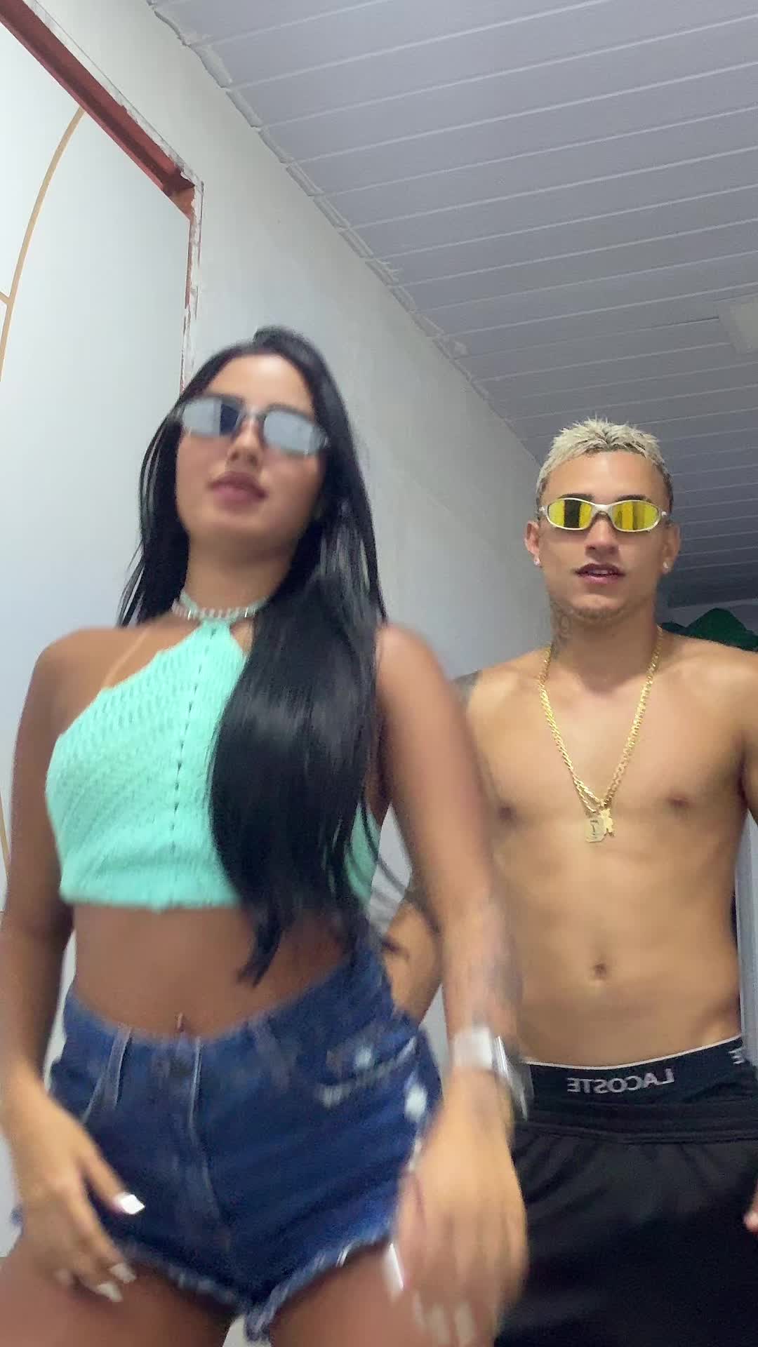 @EMILLY VAZ🧜🏽♀️