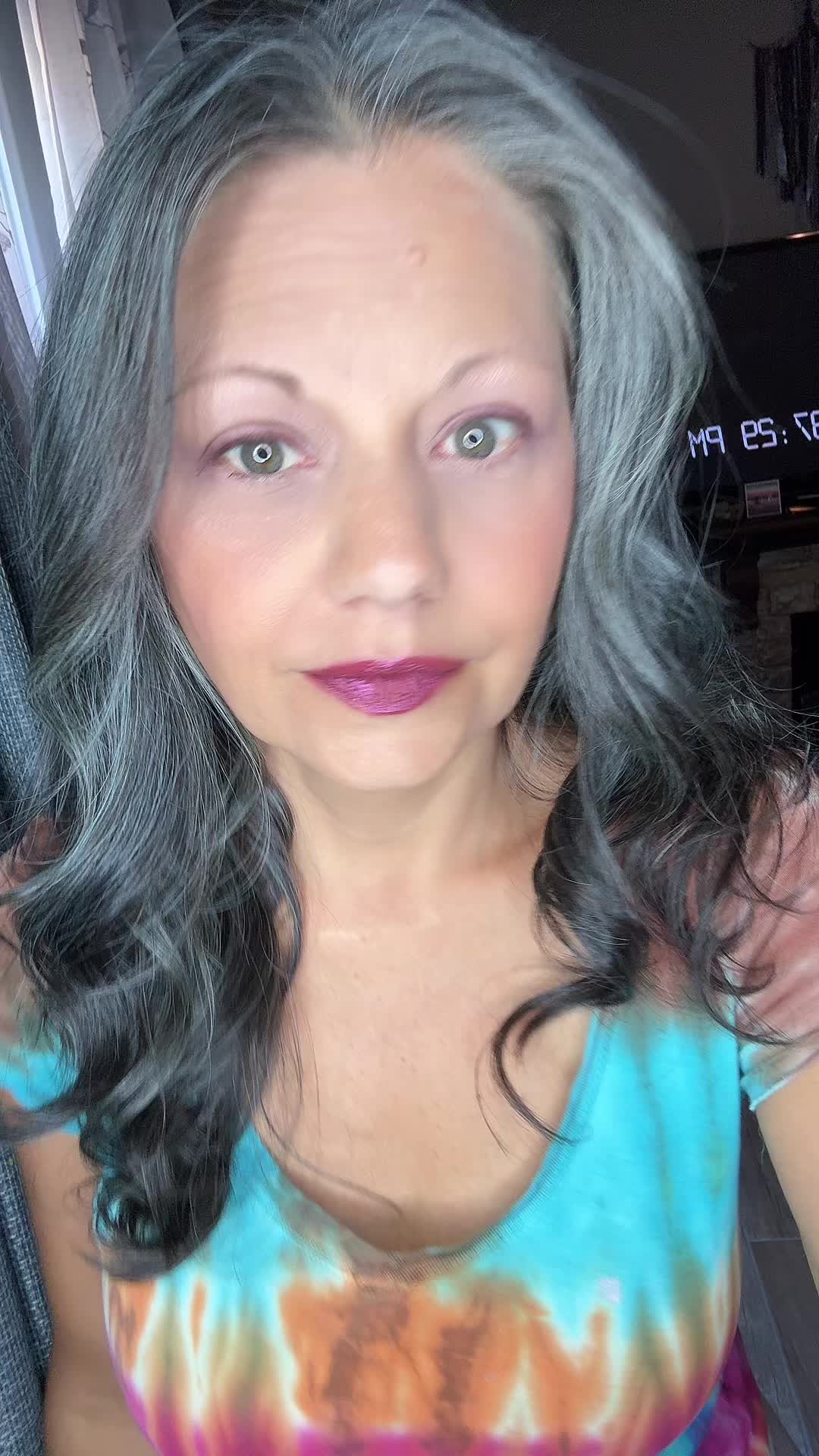 @Crazy Old Lady On Tiktok