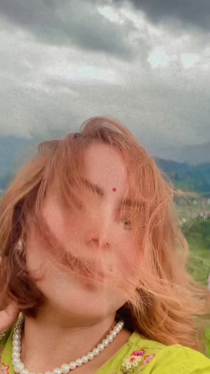@हिनाशि गुरुङ्ग
