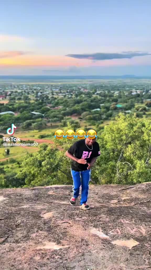 @Chantal Ngabusi