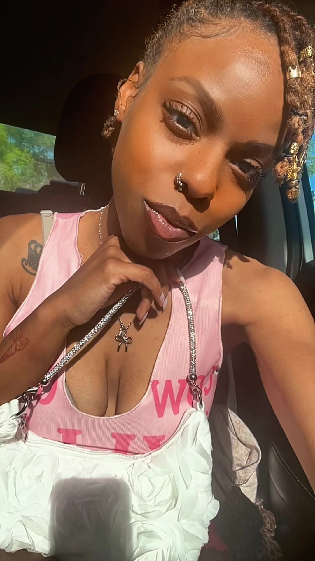 @dee_diviniTV