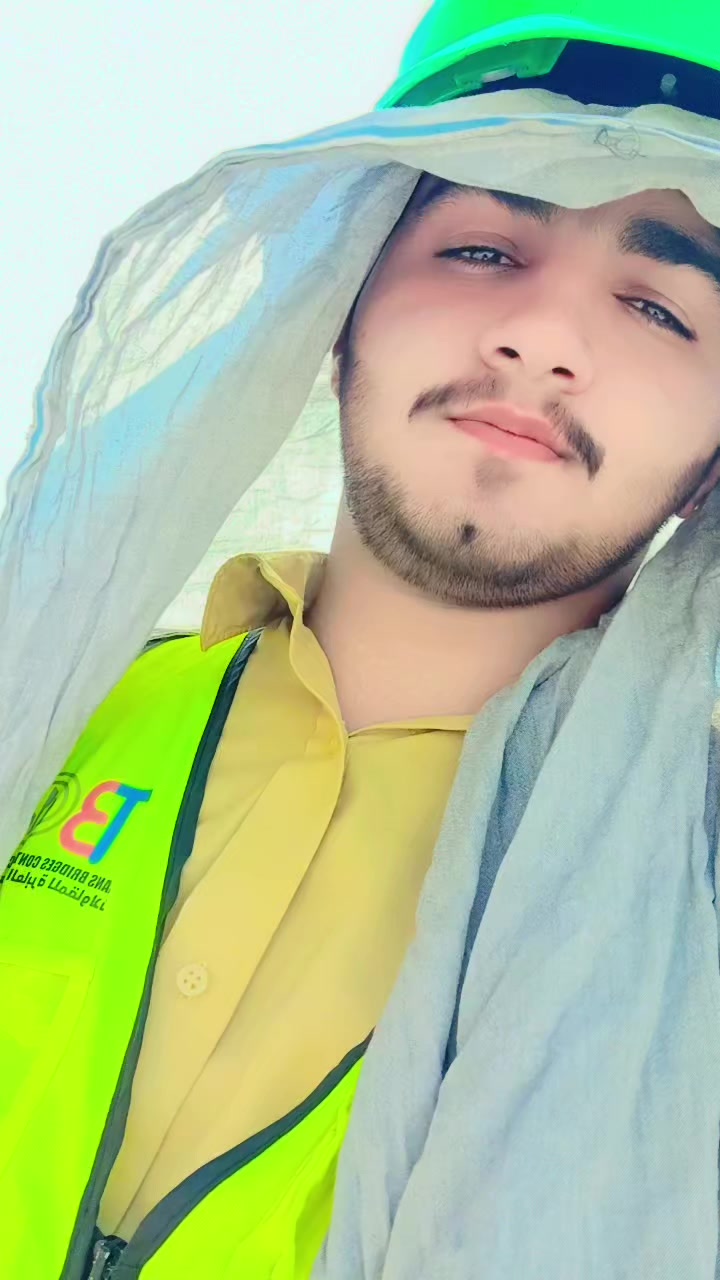 @K H A N🔥
