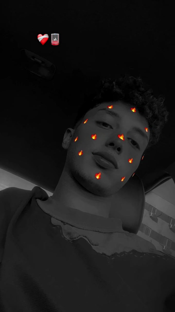 @ميكي🤍⚡️