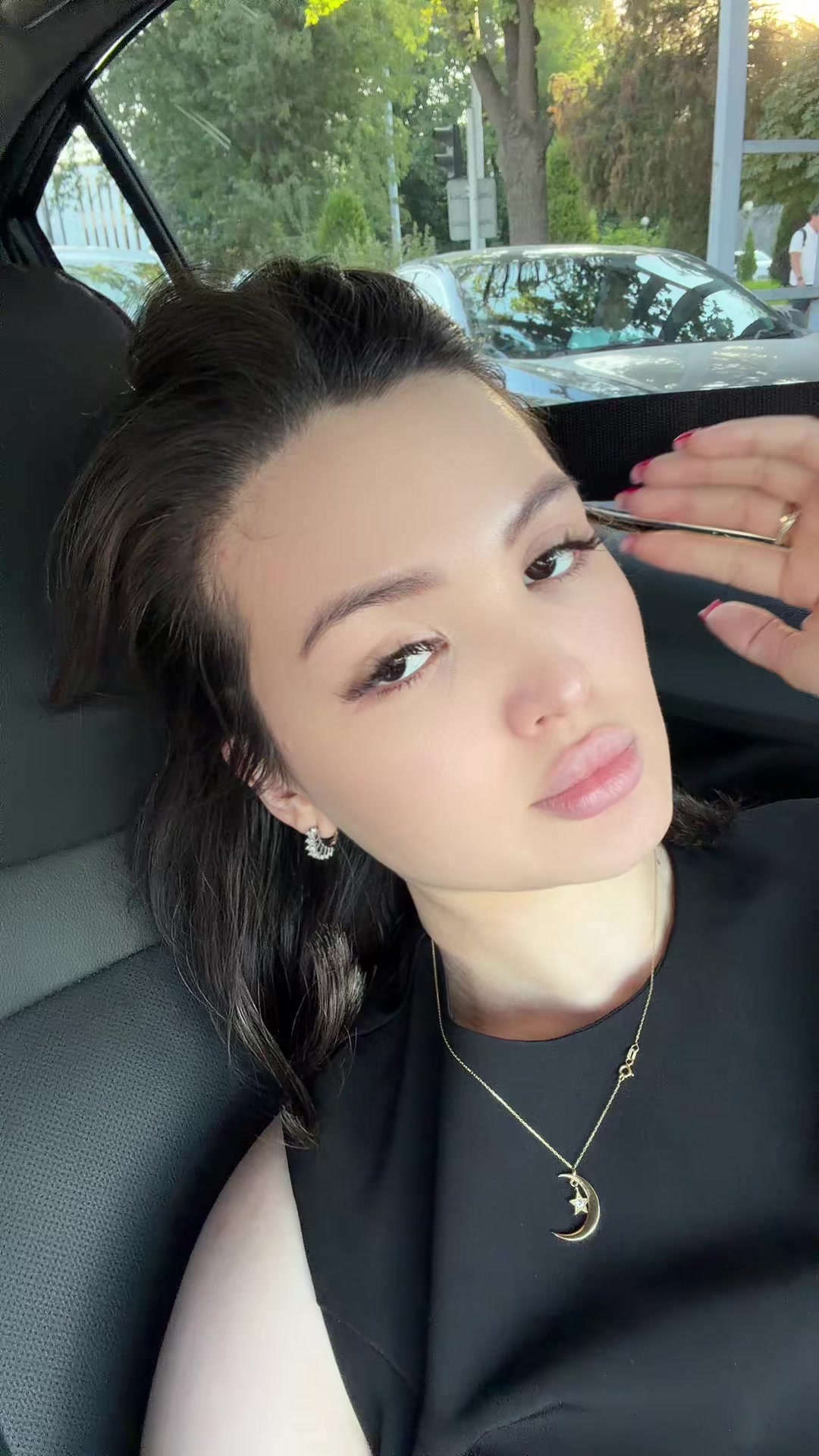 @Karina