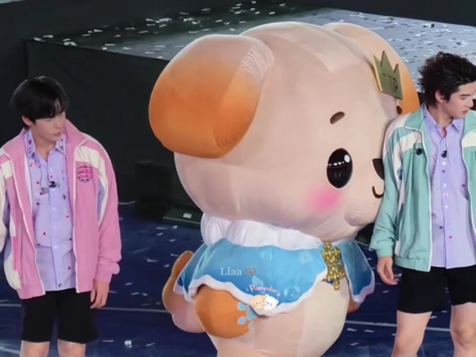 @๐ฏ๐๐ฅ๐ฅ๐๐ซ๐ข๐