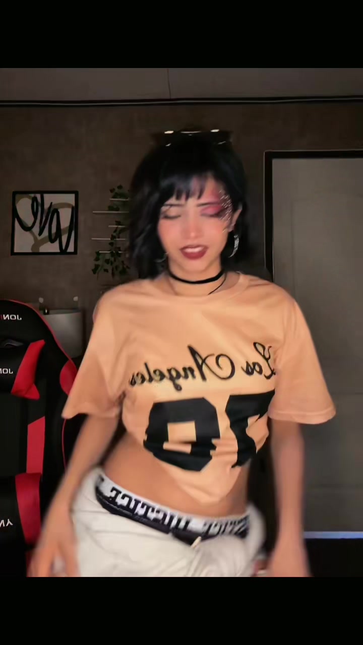 @Eliqueen-official