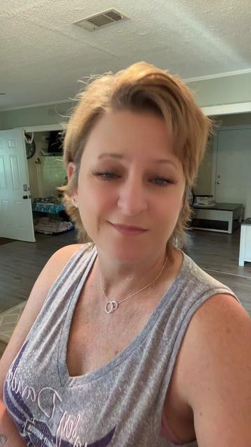 @MrsAmandaKEverett