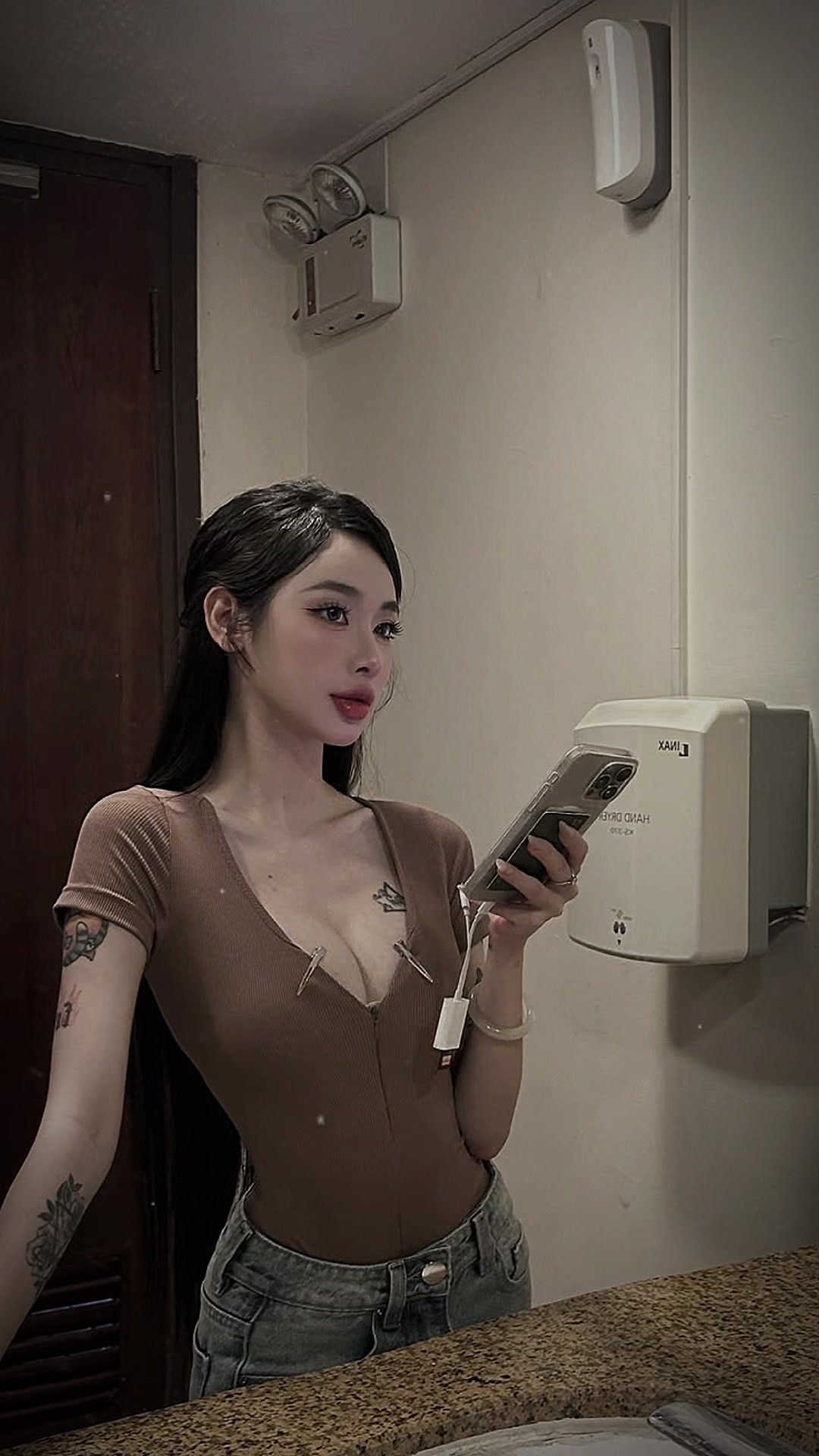 @Cô Bé Lọ Rem